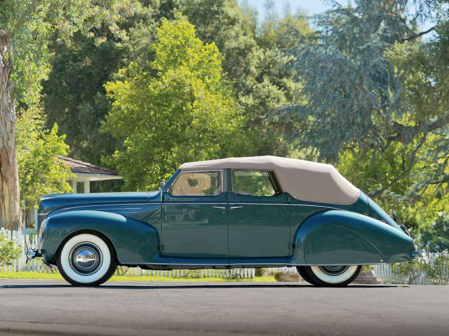  Lincoln Zephyr Convertible Sedan 1939 года  (фото 19 из 22)
